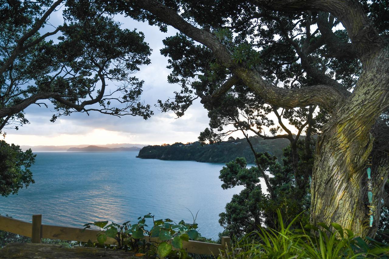 Auckland Clifftop Villa Exterior photo